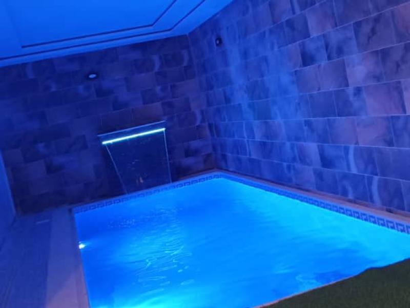 Location niveau de villa avec piscine  F1 F2 F3