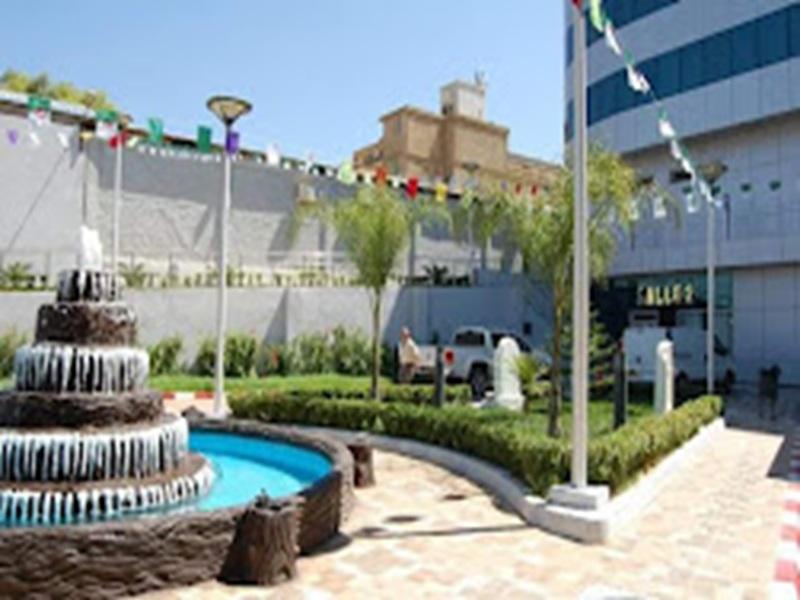 Hôtel La Vallée maison portes