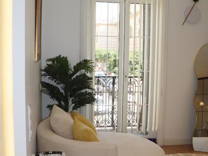 Studio moderne plein centre vue sur la Cathédrale Chambres 2