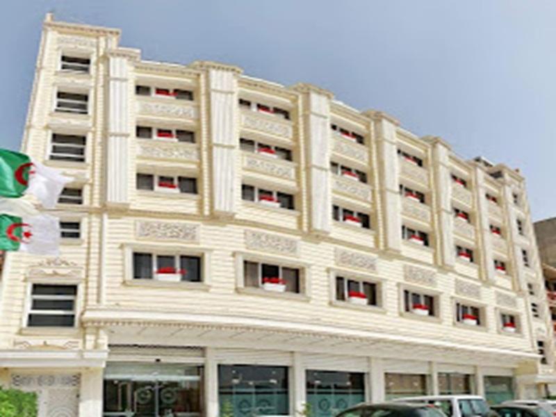 Hôtel Kourtel maison portes