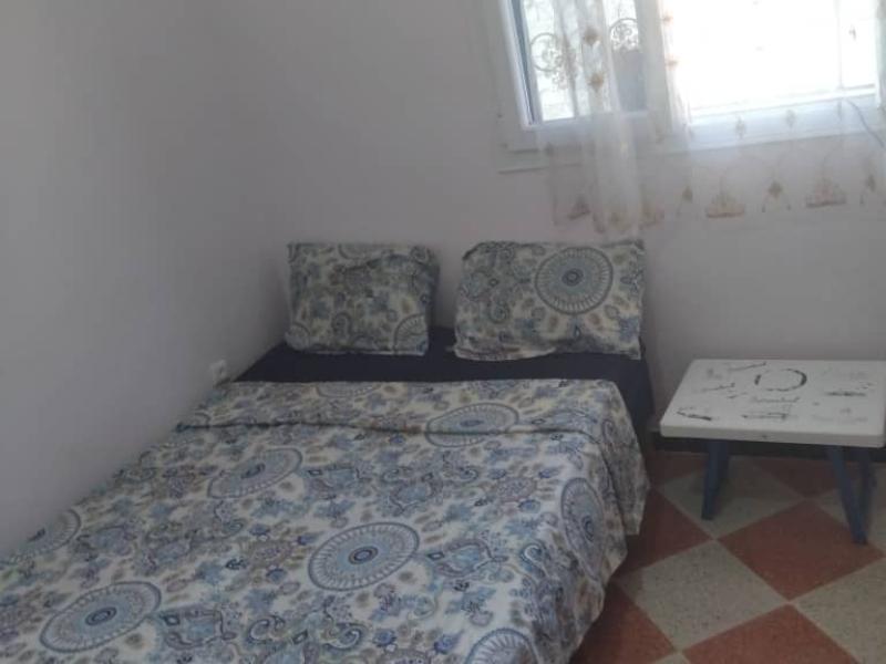 F 2 pour location a Delys Chambres