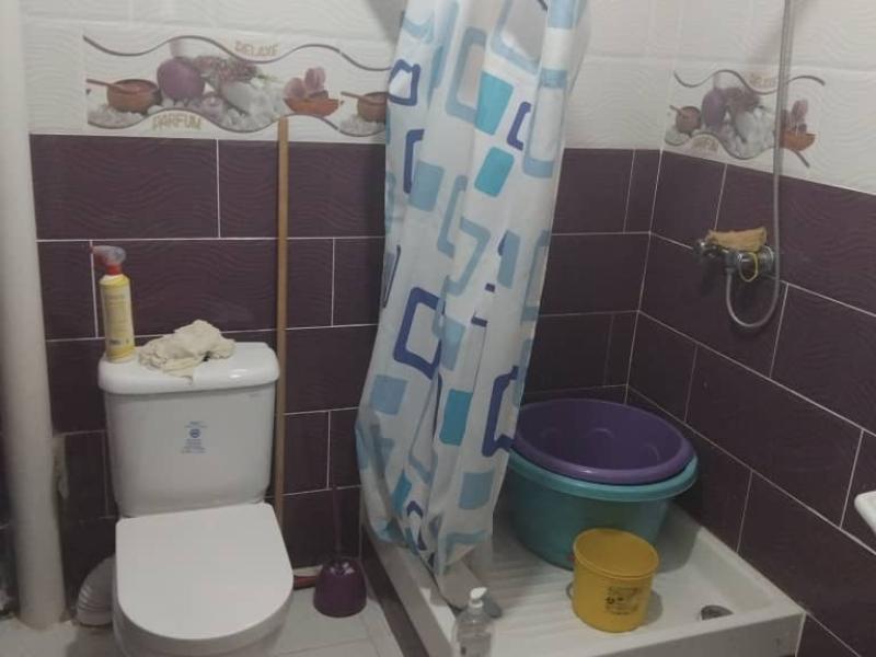 F 2 pour location a Delys Chambres 2