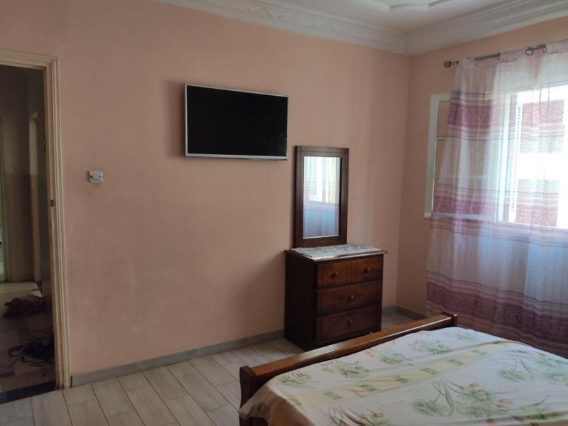 F3 équipe dans une résidence calme yasmine 2 ora Chambres 2