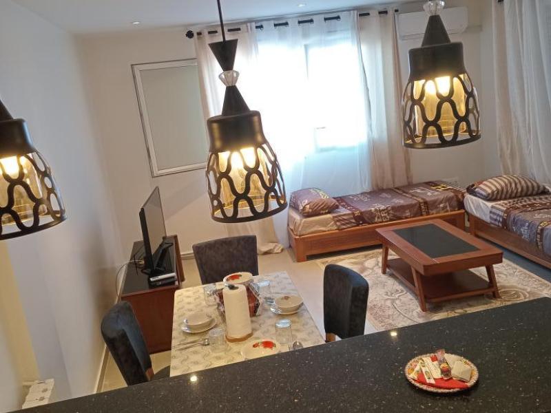 Appartement F2 avec une vue imprenable sur mer  maison interne