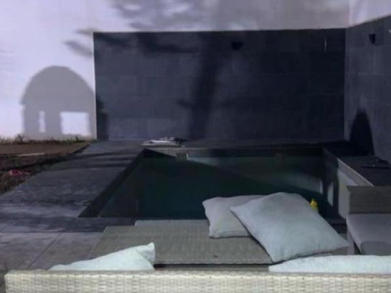 Villa luxe avec une piscine a Oran ain el turk  Chambres 2