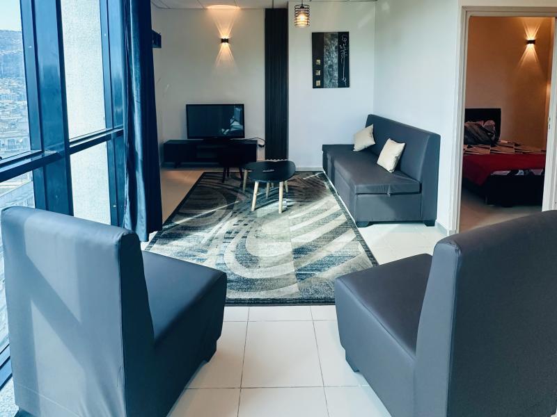 Studio moderne en plein centre-ville d’oran  maison interne