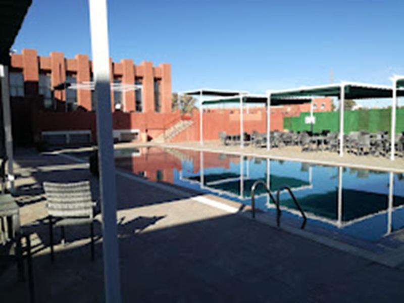 Hotel Tahat maison portes