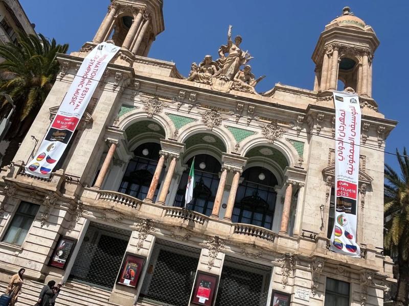 Comme à la maison à Oran — Vue mer exceptionnelle maison portes
