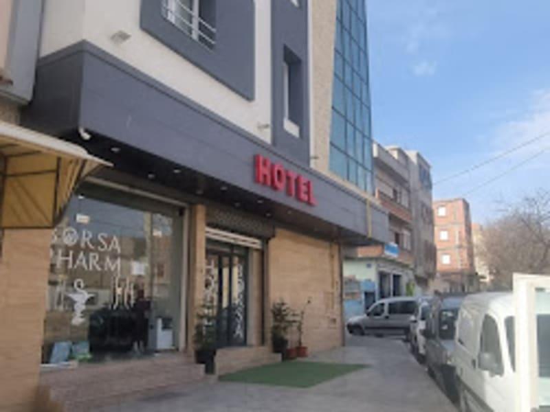 HOTEL BORSA maison portes