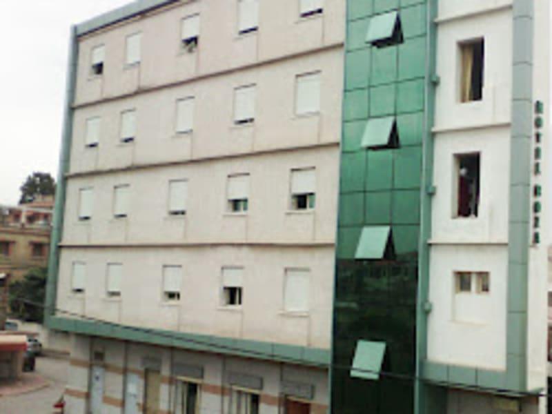 Hôtel Rosa maison portes