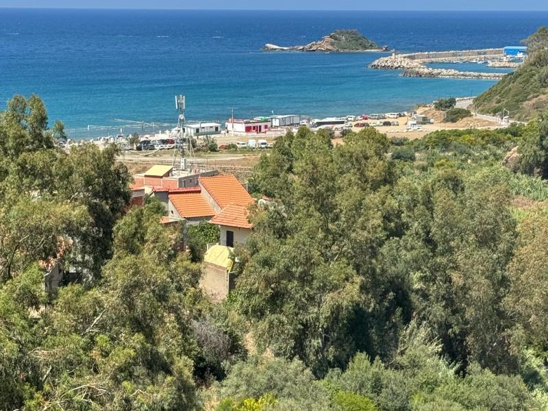 location F3 vue sur la plage Tasalast  maison interne