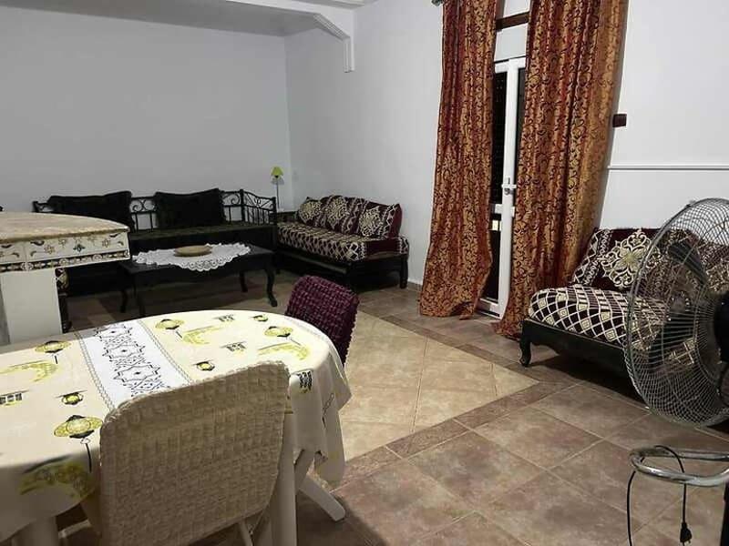 APPARTEMENT TYPE F2 DANS RESIDENCE CALME Chambres 2