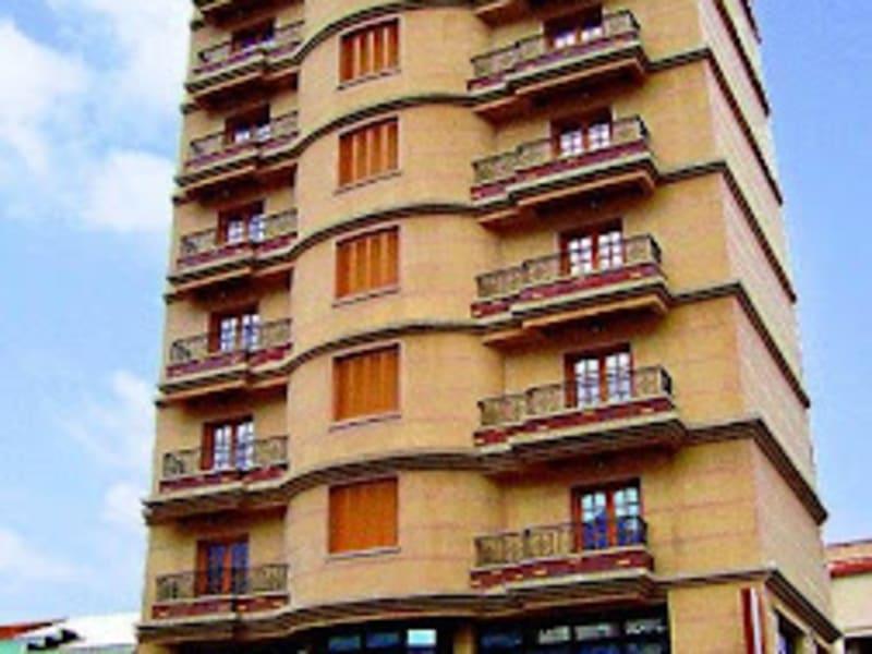 Hôtel Brahmi maison portes