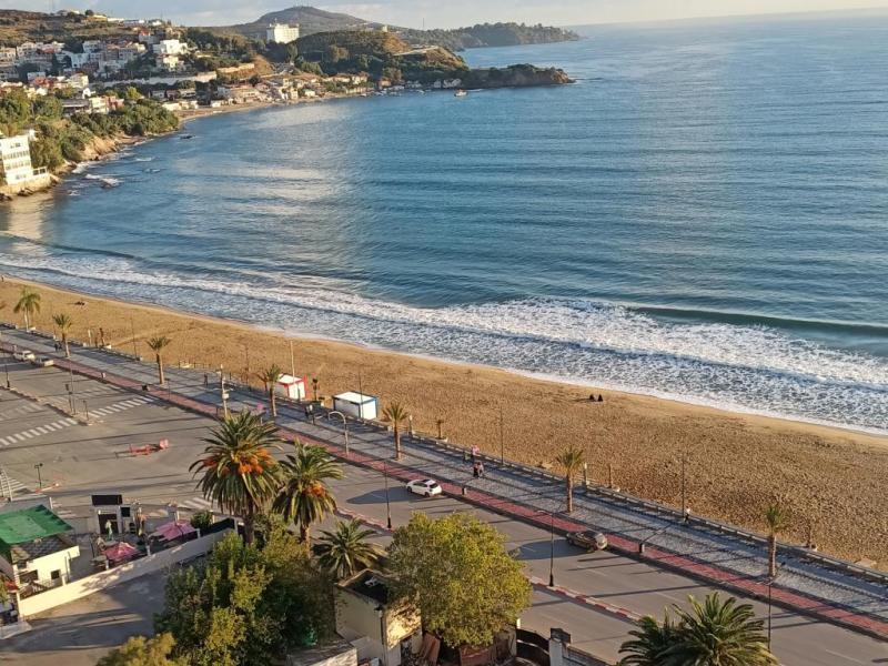 Un très joli appartement f4 vue sur mer  maison portes