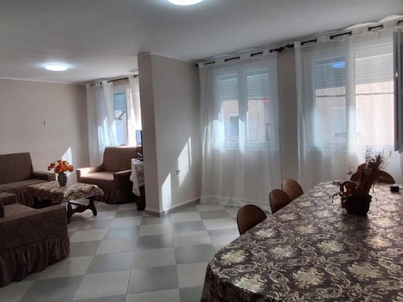Maison spacieuse avec garage, un endroit calme et sécurisé  F1 F2 F3