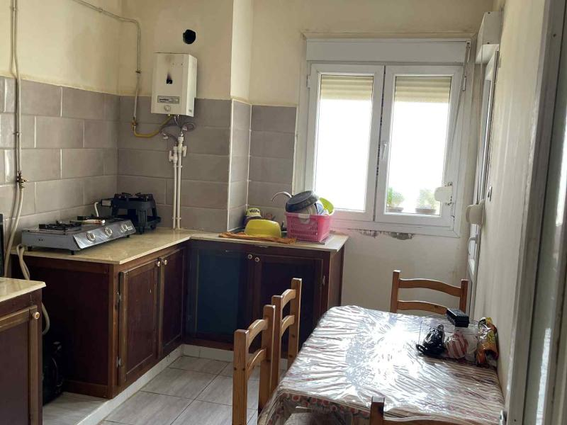 منزل 3 غرف في تيبازة  maison portes