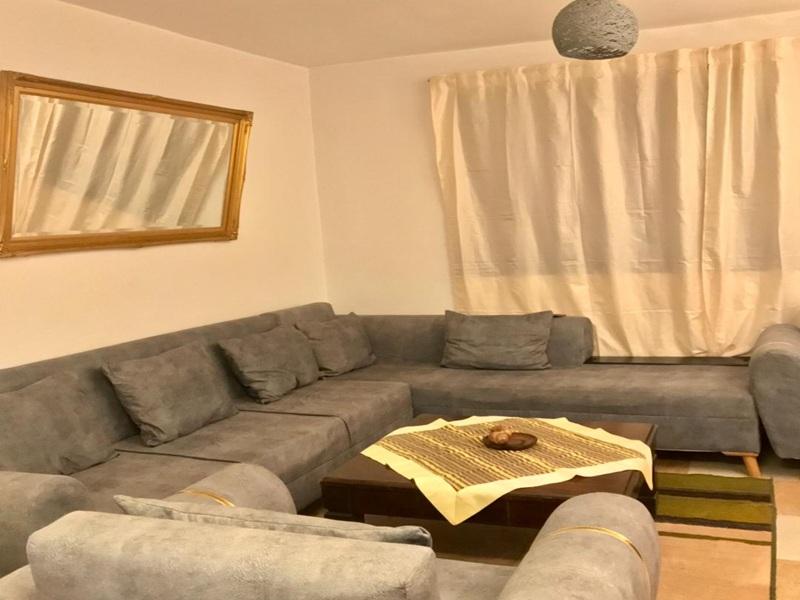 Tres jolie appartement avec jardin F1 F2 F3