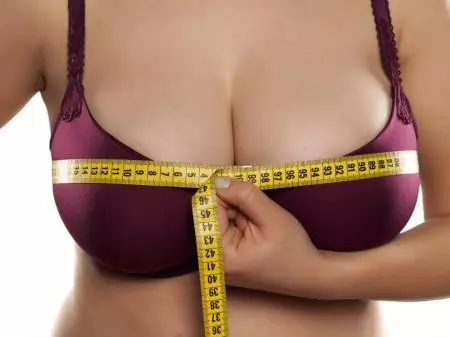  Breast reduction