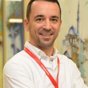 Op. Dr. Feridun YUMRUKÇAL
